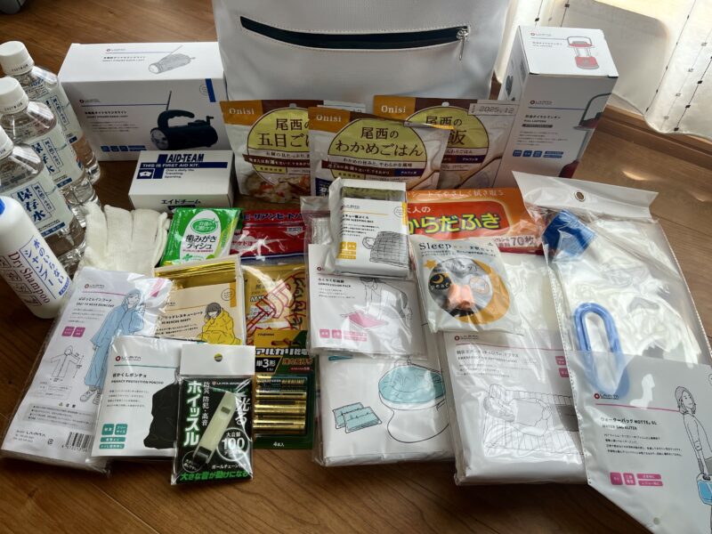 白リュックの中身